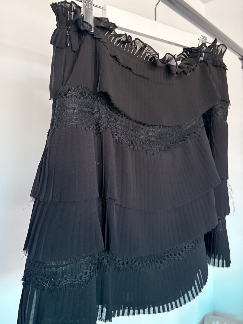 IRO Sevy Black Pleated Tiered Lace-Trim Mini Skirt 40